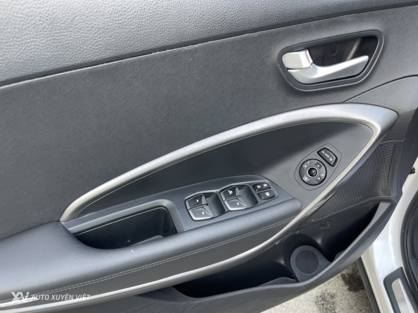 Hyundai Santafe 2.4AT Xăng 2015 Hyundai Santafe 2.4AT Xăng 2015