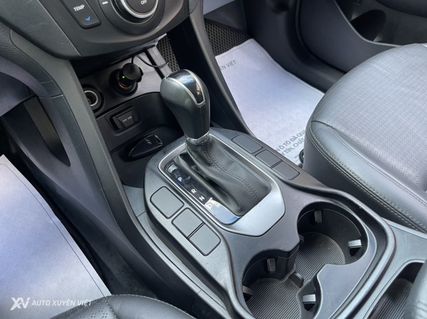 Hyundai Santafe 2.4AT Xăng 2015 Hyundai Santafe 2.4AT Xăng 2015