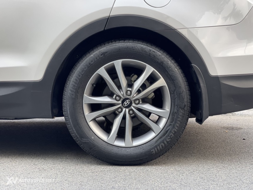 Hyundai Santafe 2.4AT Xăng 2015 Hyundai Santafe 2.4AT Xăng 2015
