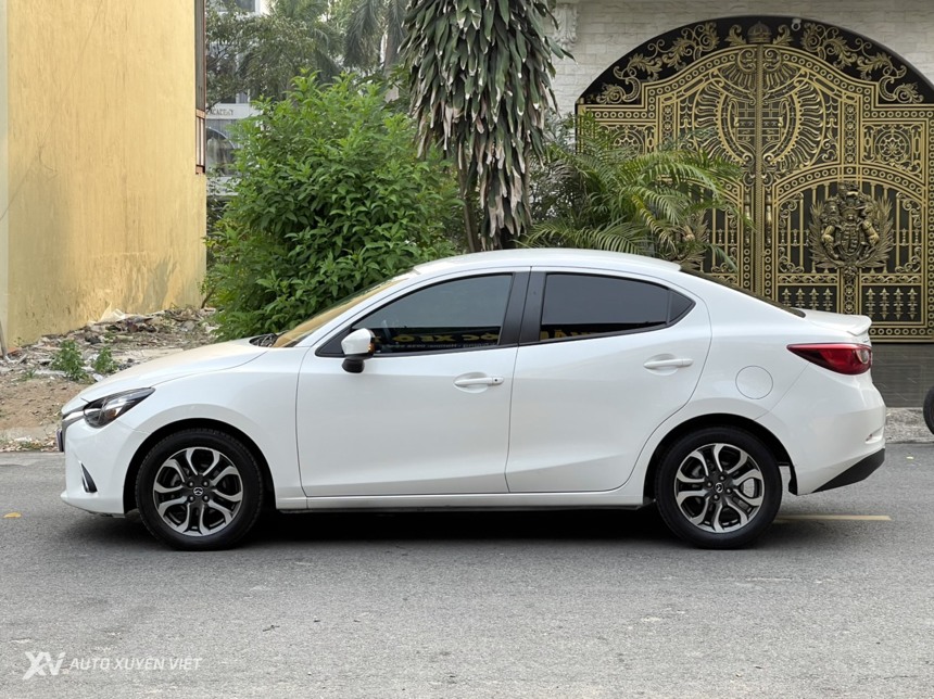 Mazda 2 Sedan 1.5AT 2016