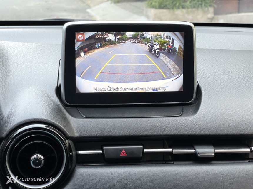 Mazda 2 Sedan 1.5AT 2016