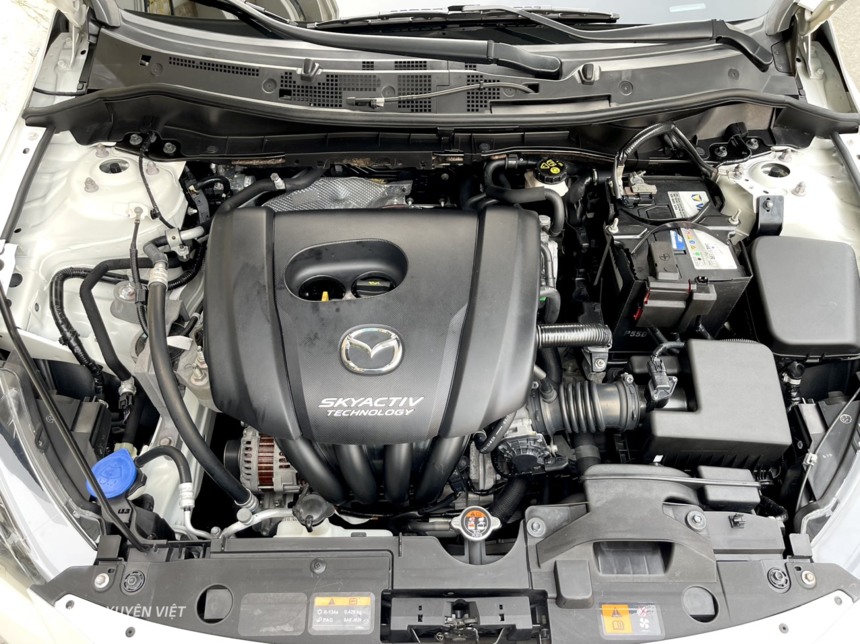 Mazda 2 Sedan 1.5AT 2016