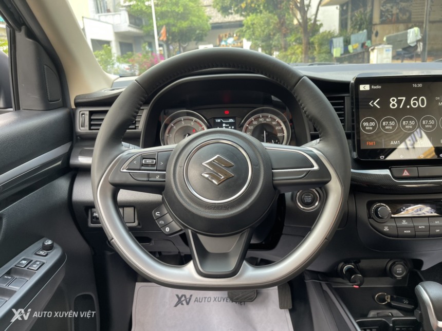 Suzuki XL7 1.5AT 2022
