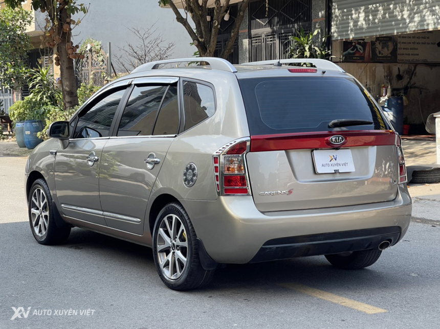 Kia Carens S 2.0AT 2014 Kia Carens S 2.0AT 2014