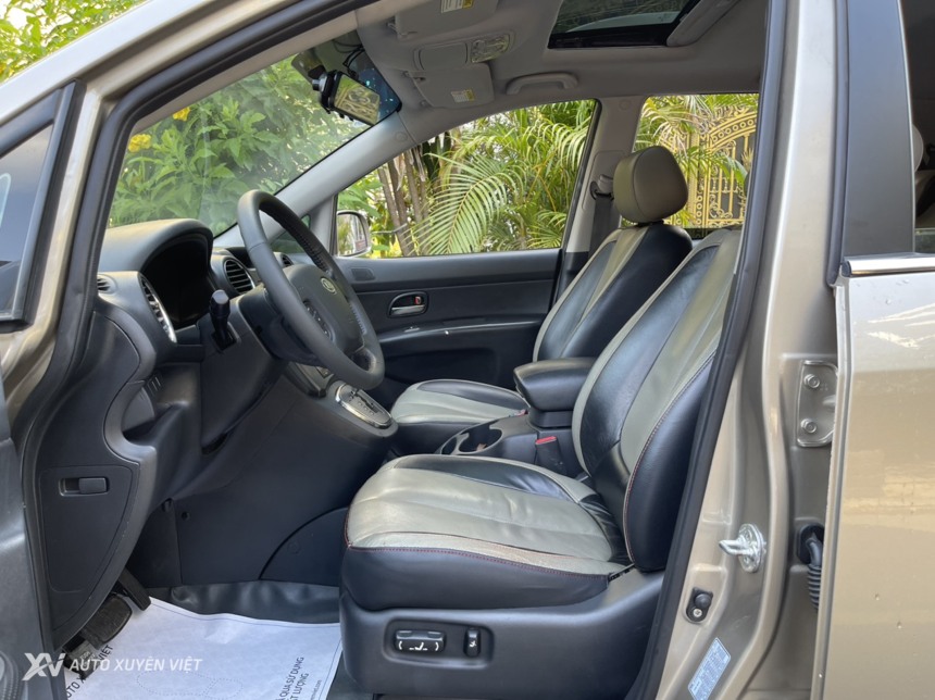 Kia Carens S 2.0AT 2014 Kia Carens S 2.0AT 2014