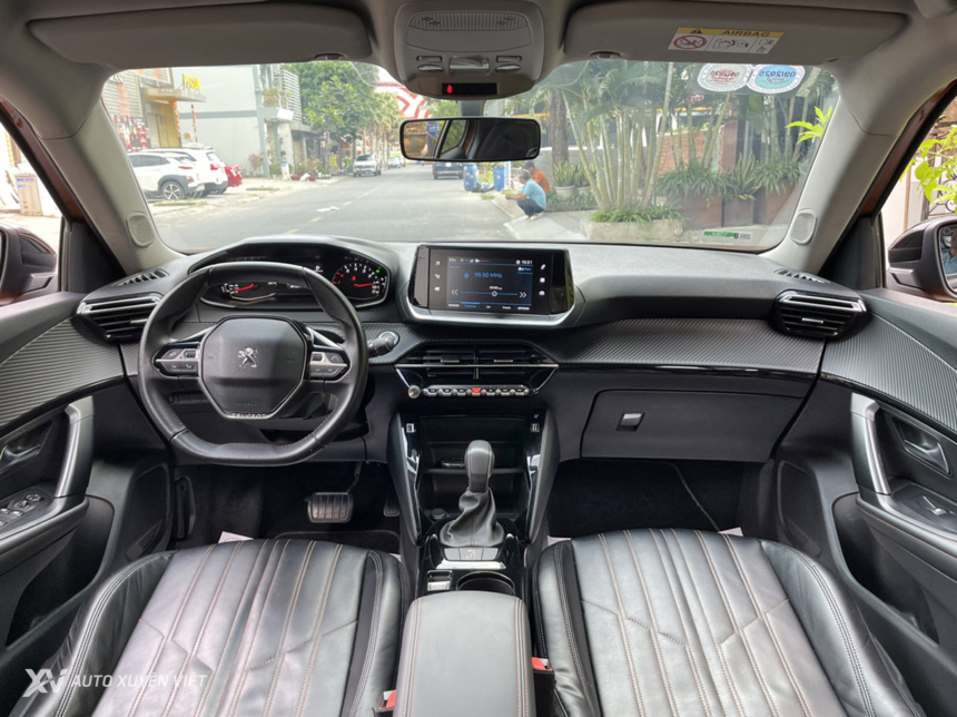 Peugeot 2008 Active 1.2Turbo 2020 Peugeot 2008 Active 1.2Turbo 2020