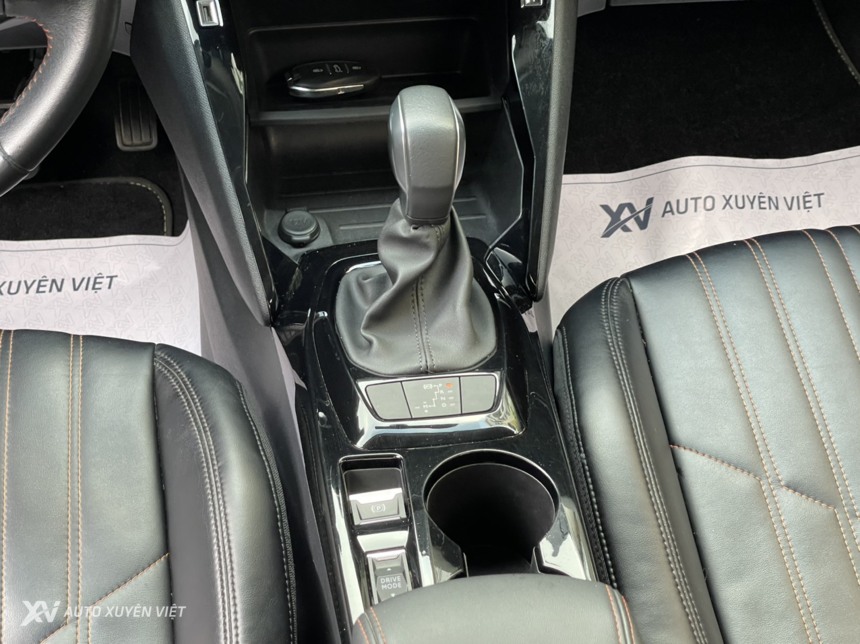 Peugeot 2008 Active 1.2Turbo 2020 Peugeot 2008 Active 1.2Turbo 2020