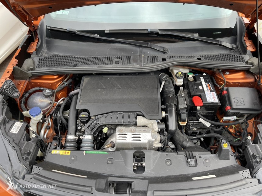 Peugeot 2008 Active 1.2Turbo 2020 Peugeot 2008 Active 1.2Turbo 2020