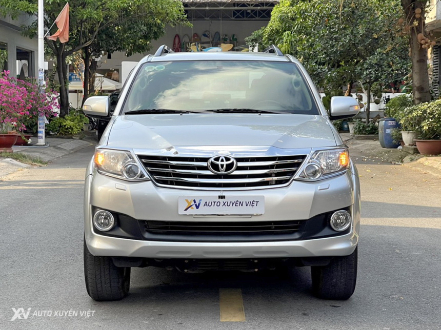 Toyota Fortuner V 4x4AT 2014 Toyota Fortuner V 4x4AT 2014