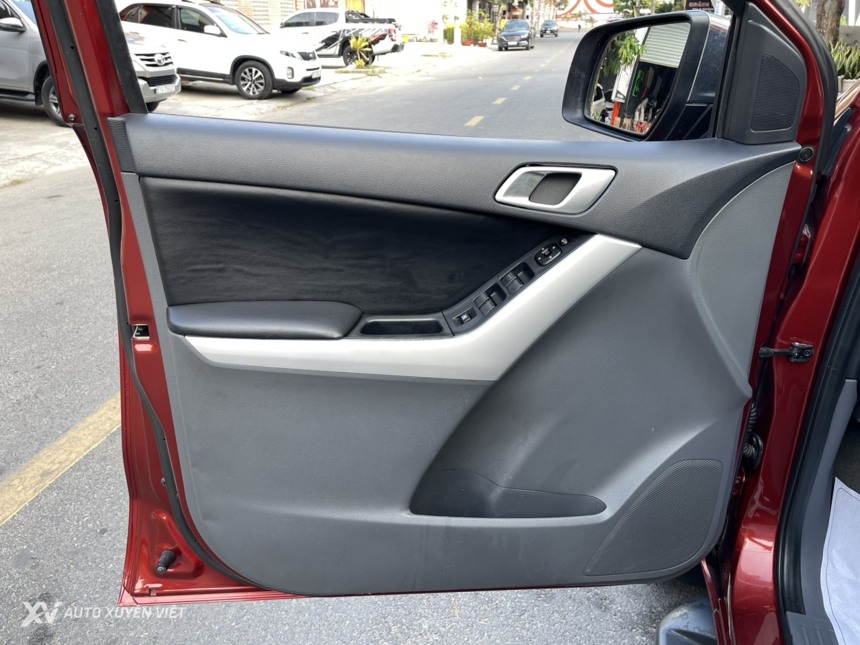 Mazda BT50 3.2L 4x4AT 2015 Mazda BT50 3.2L 4x4AT 2015