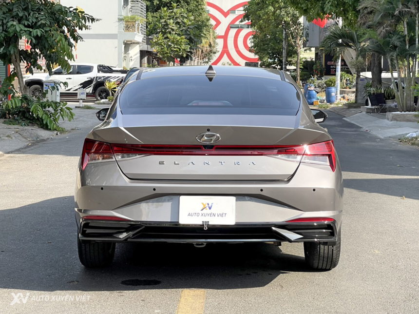 Hyundai Elantra 1.6AT Đặc Biệt 2022 Hyundai Elantra 1.6AT Đặc Biệt 2022
