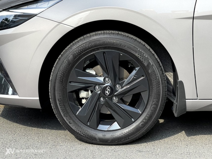 Hyundai Elantra 1.6AT Đặc Biệt 2022 Hyundai Elantra 1.6AT Đặc Biệt 2022