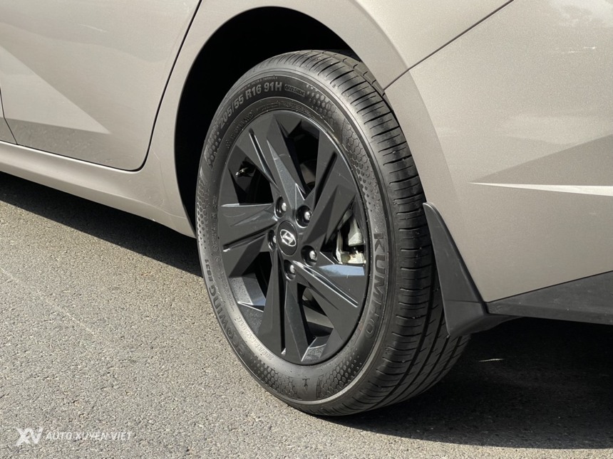 Hyundai Elantra 1.6AT Đặc Biệt 2022 Hyundai Elantra 1.6AT Đặc Biệt 2022