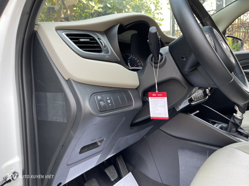 Kia Rondo 2.0MT 2018 Siêu Lướt 2.400km