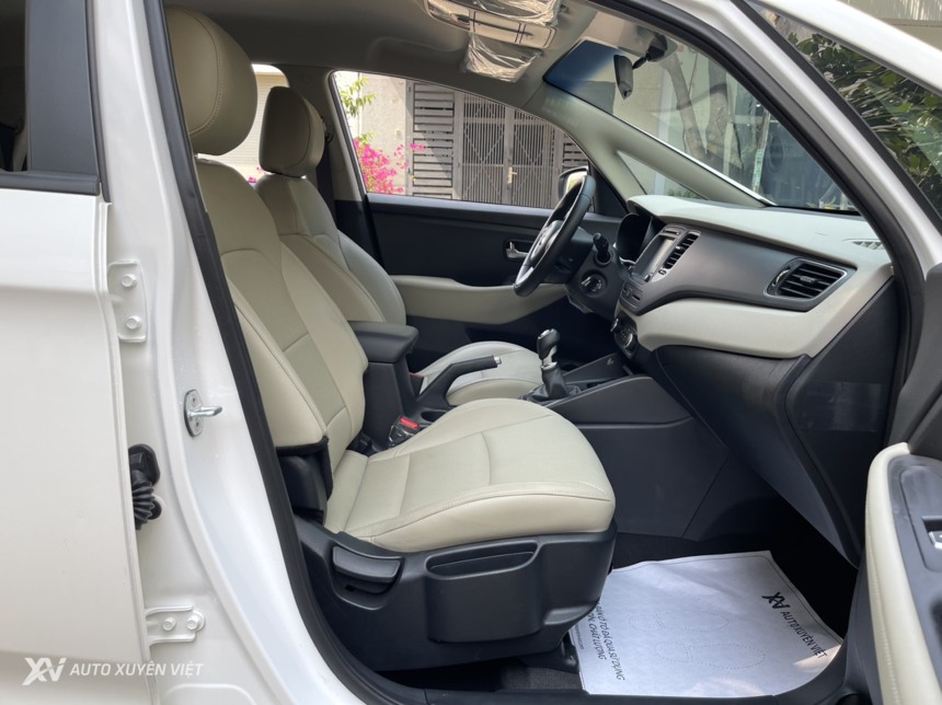 Kia Rondo 2.0MT 2018 Siêu Lướt 2.400km