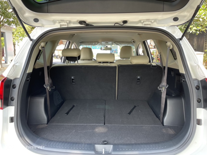 Kia Rondo 2.0MT 2018 Siêu Lướt 2.400km