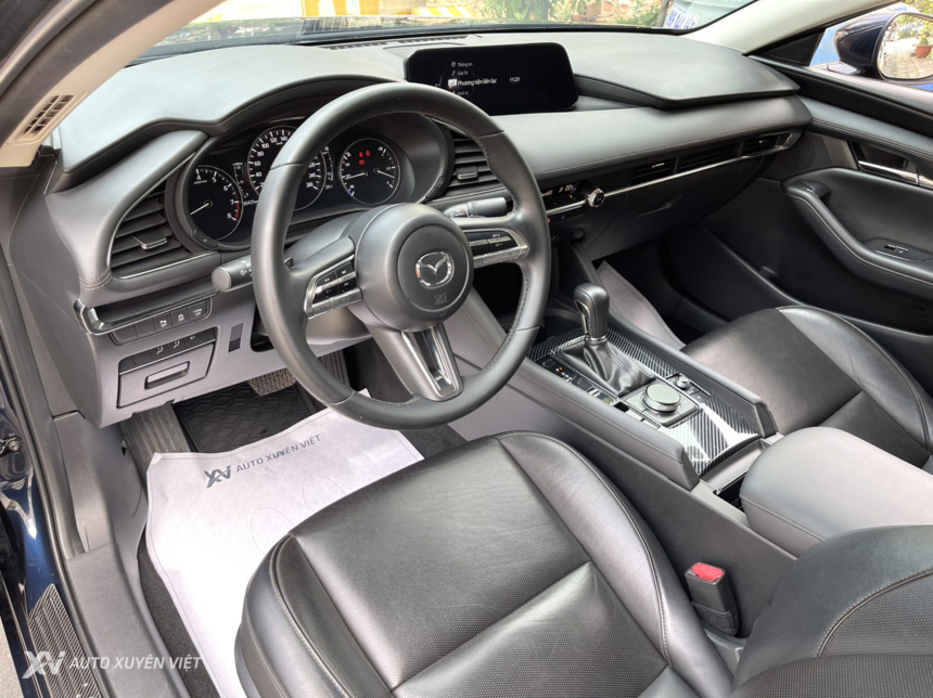 Mazda 3 1.5AT Luxury 2021