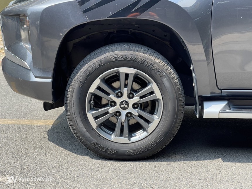 Mitsubishi Triton 2.5AT 2019