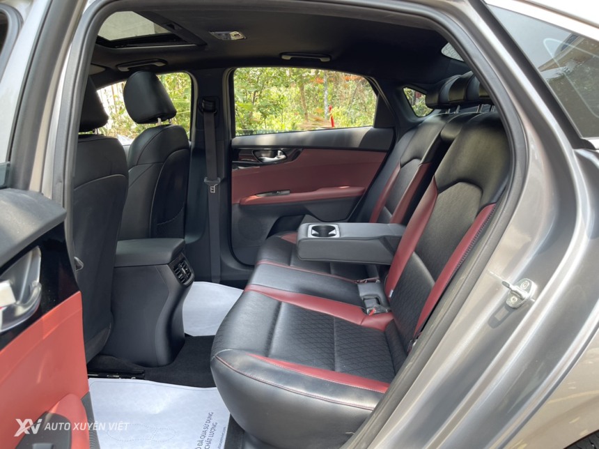 Kia Cerato 2.0AT Premium 2021 Kia Cerato 2.0AT Premium 2021