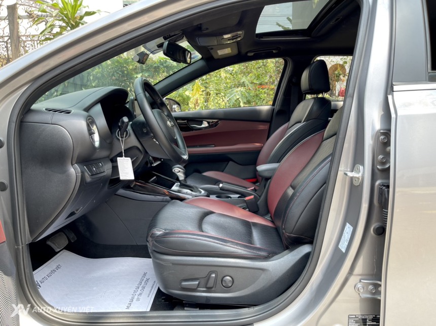 Kia Cerato 2.0AT Premium 2021 Kia Cerato 2.0AT Premium 2021