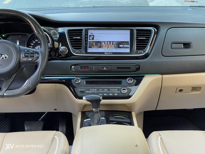 Kia Sedona 2.2 DATH 2018 Kia Sedona 2.2 DATH 2018