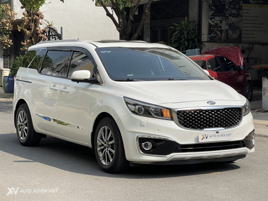 Kia Sedona 2.2 DATH 2018 Kia Sedona 2.2 DATH 2018