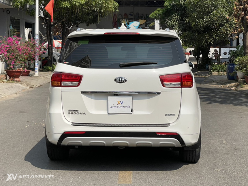 Kia Sedona 2.2 DATH 2018 Kia Sedona 2.2 DATH 2018