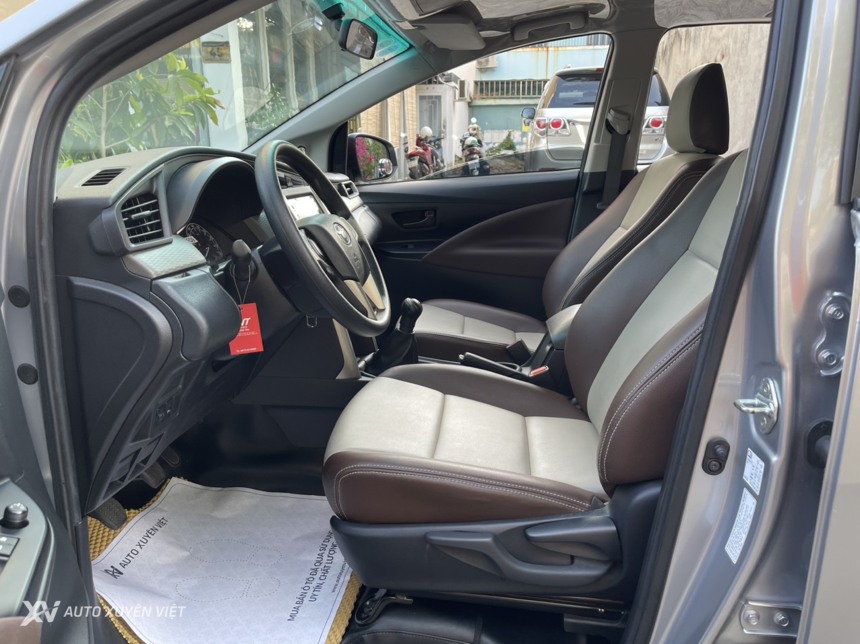 Toyota Innova E 2.0MT 2022