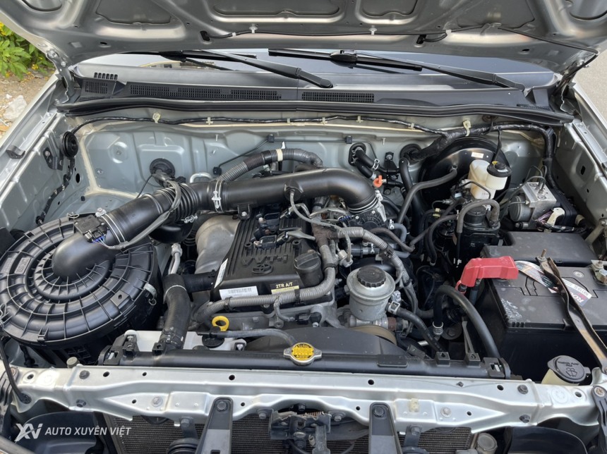 Toyota Fortuner V 4x2AT 2015 Máy Xăng