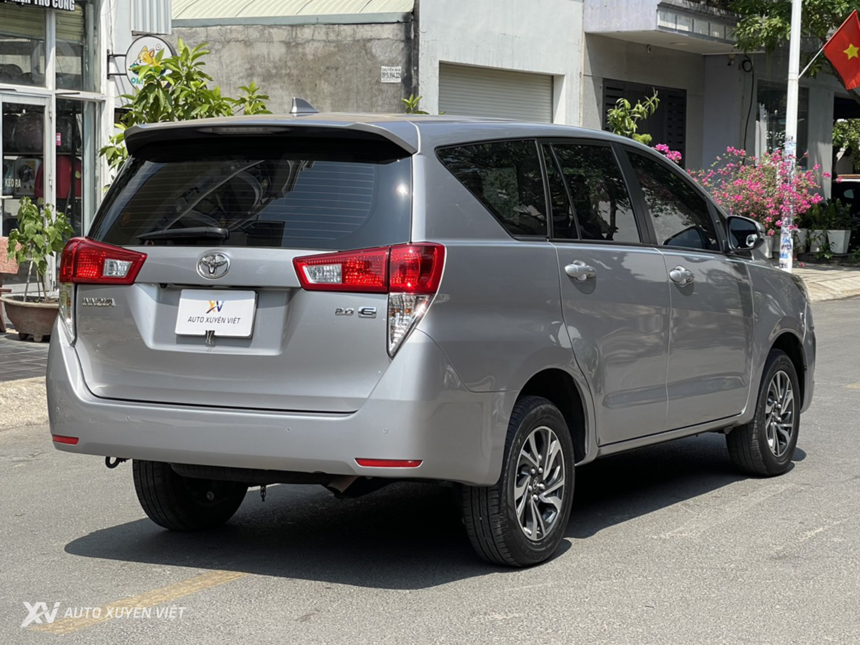 Toyota Innova E 2.0MT 2022