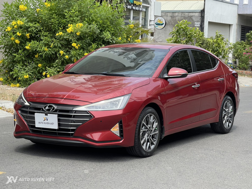 Hyundai Elantra 2.0AT 2021