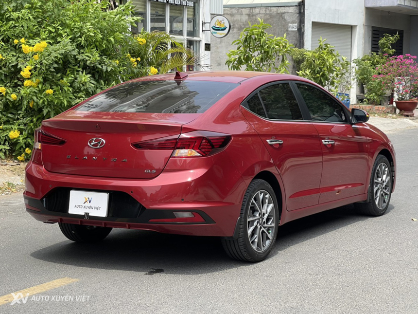 Hyundai Elantra 2.0AT 2021