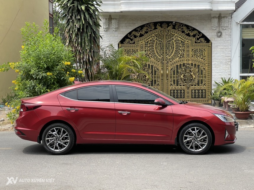 Hyundai Elantra 2.0AT 2021