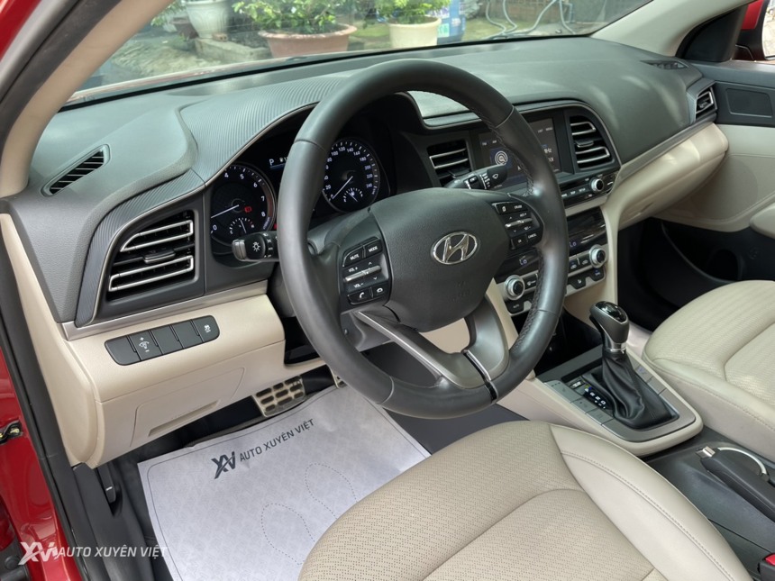Hyundai Elantra 2.0AT 2021