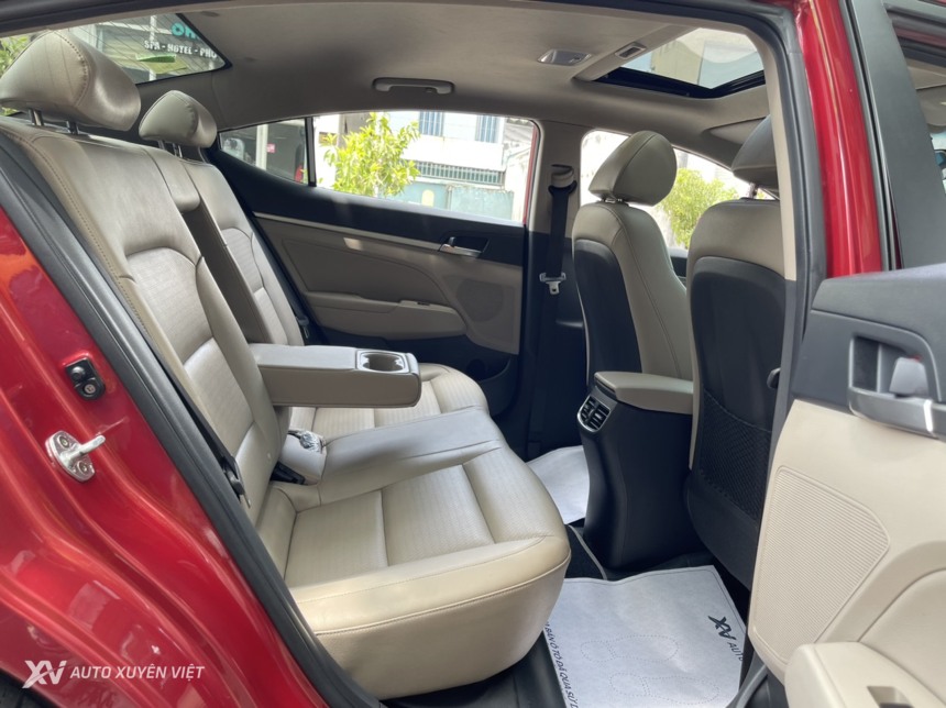 Hyundai Elantra 2.0AT 2021