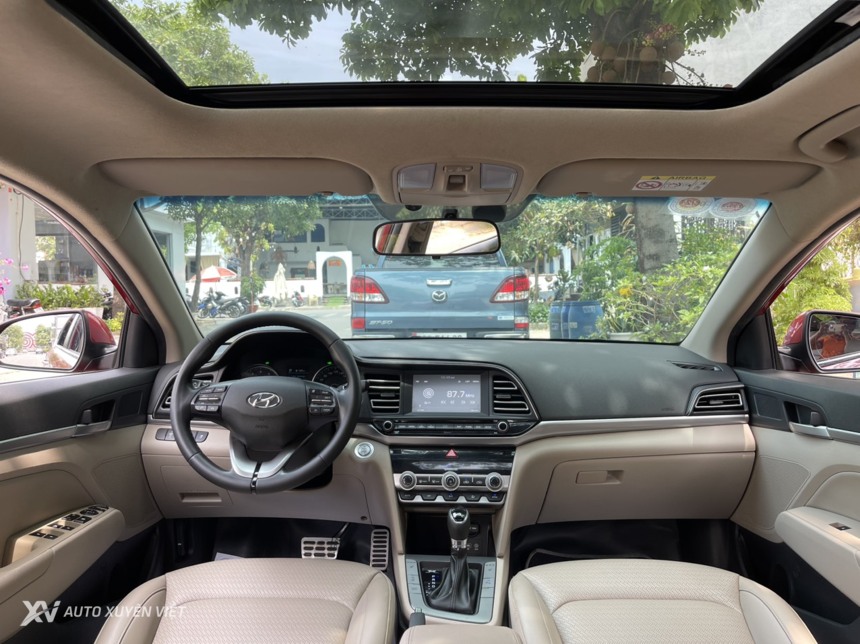 Hyundai Elantra 2.0AT 2021