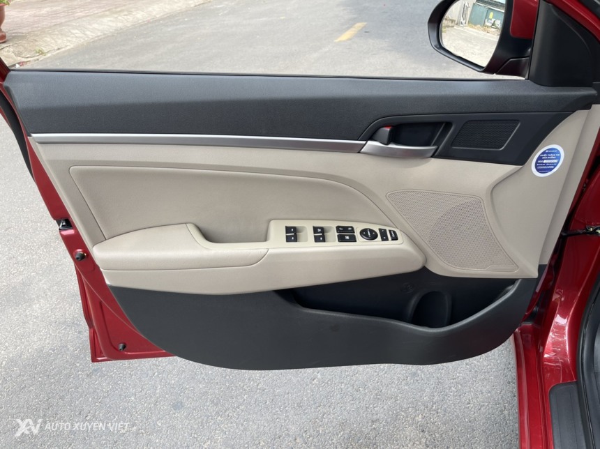 Hyundai Elantra 2.0AT 2021