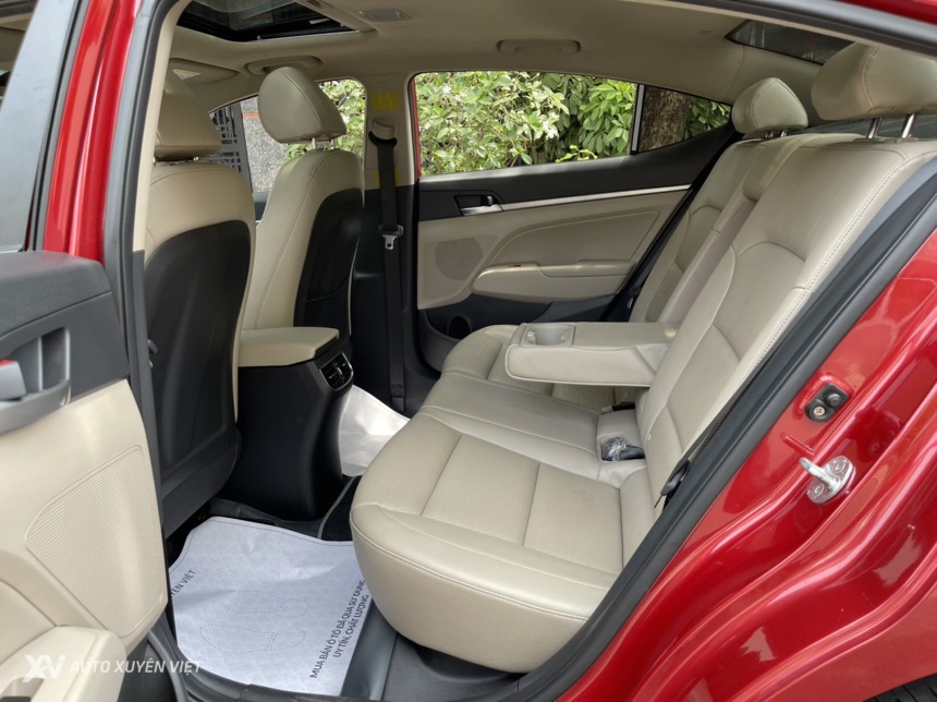 Hyundai Elantra 2.0AT 2021