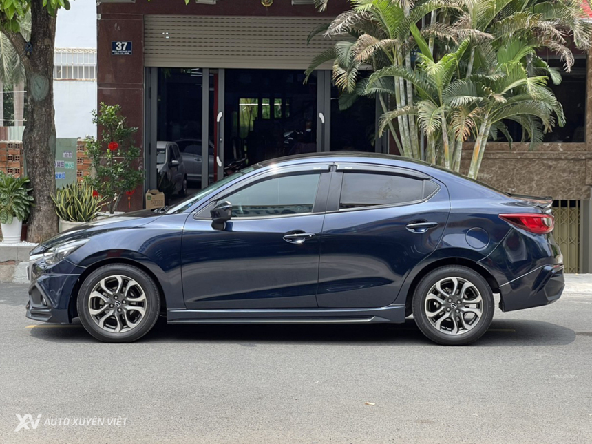 Mazda 2 Sedan 1.5AT 2016