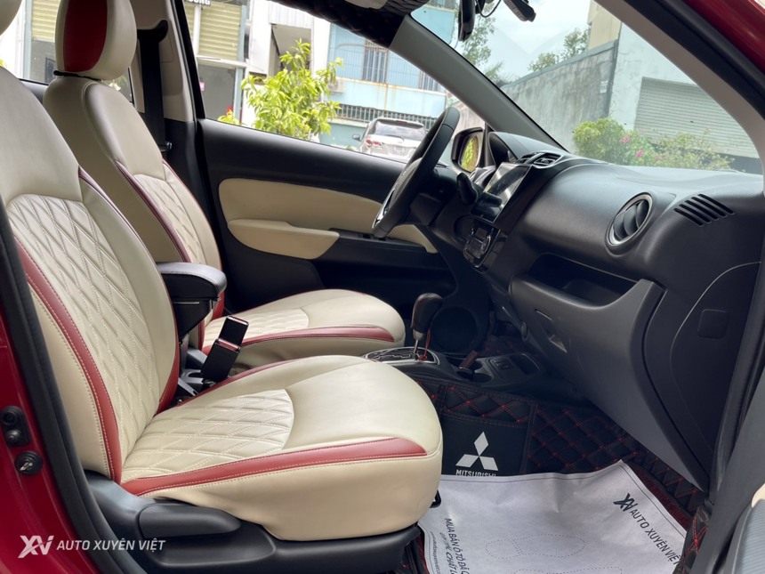 Mitsubishi Attrage 1.2 CVT Premium 2021