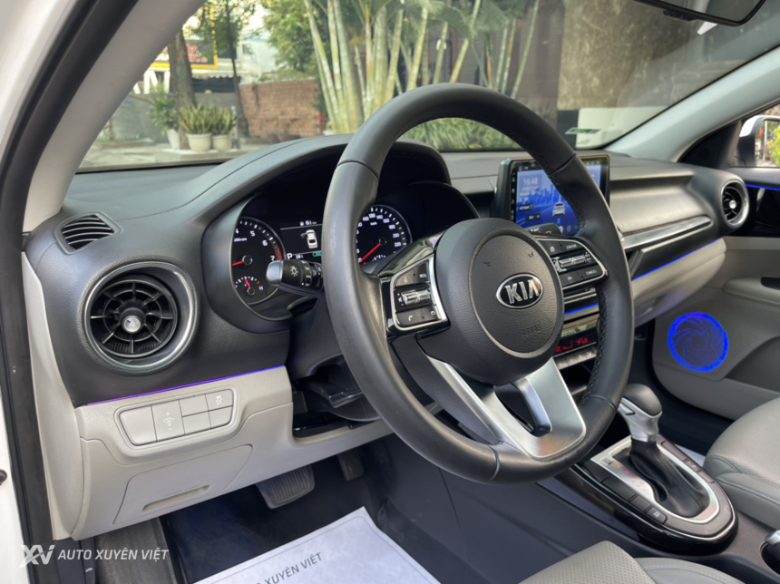 Kia Cerato 1.6AT Luxury 2020 Kia Cerato 1.6AT Luxury 2020