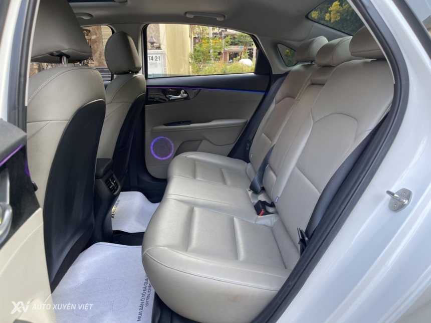 Kia Cerato 1.6AT Luxury 2020 Kia Cerato 1.6AT Luxury 2020