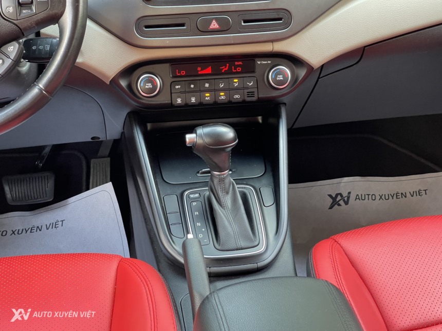 Kia Rondo 2.0GAT 2016 Kia Rondo 2.0GAT 2016