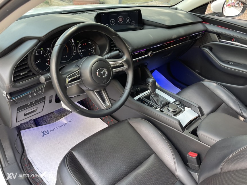 Mazda 3 1.5AT Luxury 2022 Mazda 3 1.5AT Luxury 2022