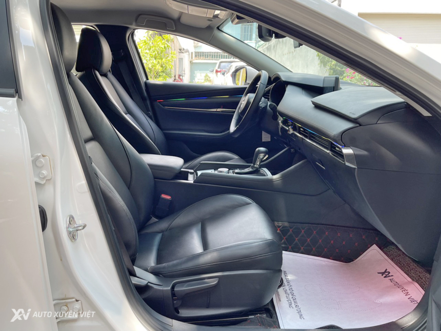 Mazda 3 1.5AT Luxury 2022 Mazda 3 1.5AT Luxury 2022