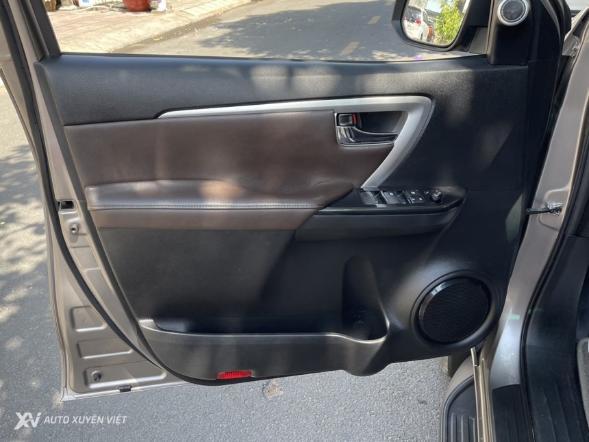 Toyota Fortuner 2.4G 4x2AT 2019 Máy Dầu