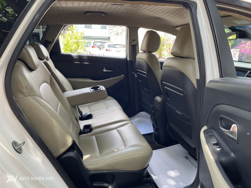 Kia Rondo 2.0GAT 2017 Kia Rondo 2.0GAT 2017