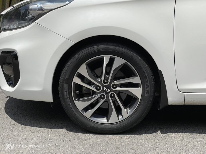 Kia Rondo 2.0GAT 2017 Kia Rondo 2.0GAT 2017