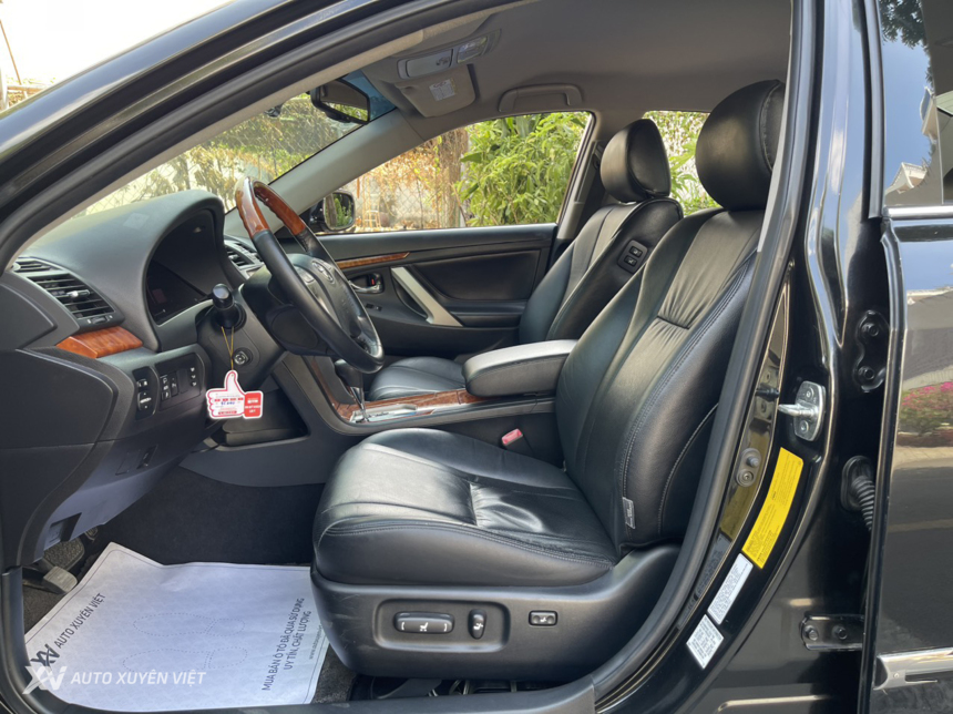 Toyota Camry 3.5Q 2012