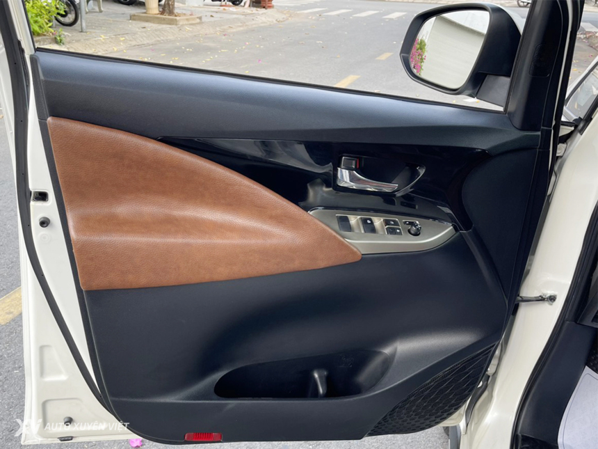 Toyota Innova Venturer 2.0AT 2019 Toyota Innova Venturer 2.0AT 2019